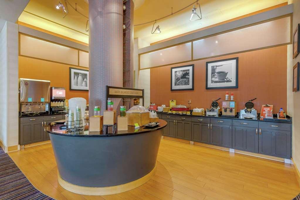 Hampton Inn Baltimore-Downtown-Convention Center Restoran foto